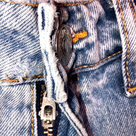 ZARA size 6 distressed MOM jeans - Picture 6 of 9